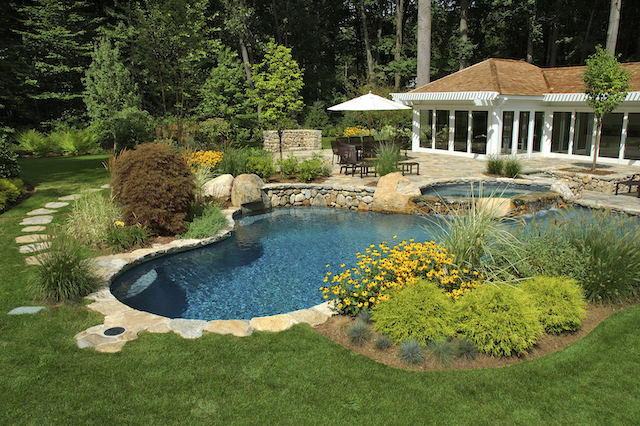 Summer Landscaping Ideas for Your Custom Home 